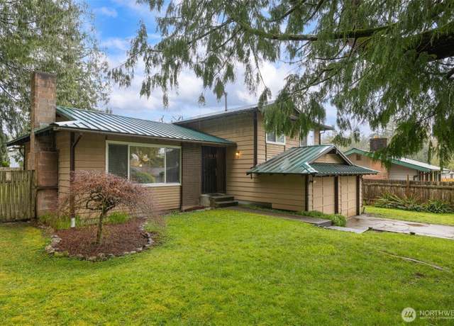 Property at 843 E Douglas Ave, Bellingham, WA 98229, 3 beds, 1.5 baths