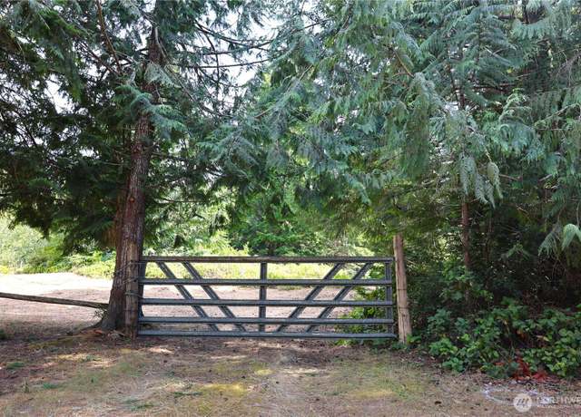 Property at 1655 Lost Creek Ln NW, Bremerton, WA 98312