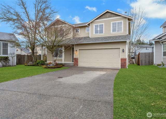 Property at 8824 161st Street Ct E, Puyallup, WA 98375, 4 beds, 2.5 baths