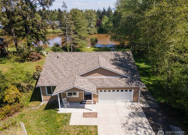 Property at 464 Dolphin Ave NE, Ocean Shores, WA 98569, 3 beds, 2 baths