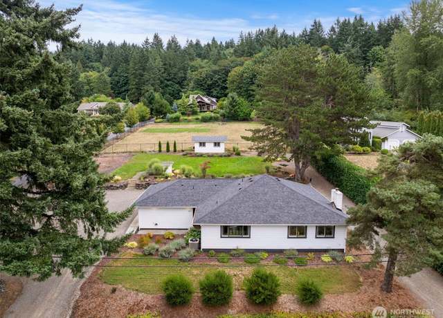 Property at 9805 Crescent Valley Dr NW, Gig Harbor, WA 98332, 3 beds, 2 baths