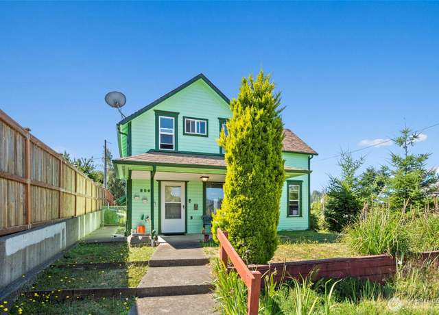 Property at 806 California St, Raymond, WA 98577, 3 beds, 2 baths