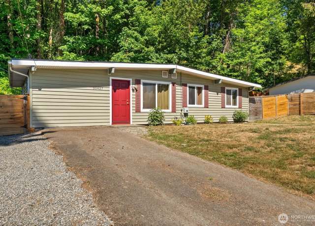 Property at 30427 153rd Ave SE, Kent, WA 98042, 3 beds, 1 bath