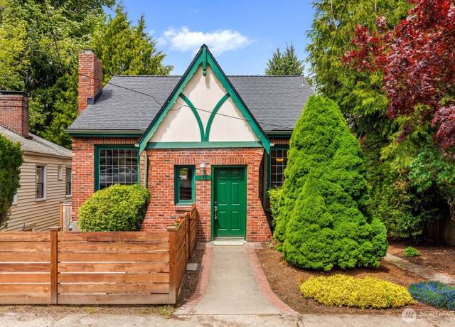 Property at 1214 NE 98th St, Seattle, WA 98115, 4 beds, 3 baths