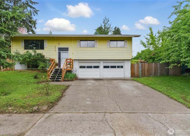 Property at 15212 NE 74th St, Vancouver, WA 98682, 4 beds, 2.5 baths