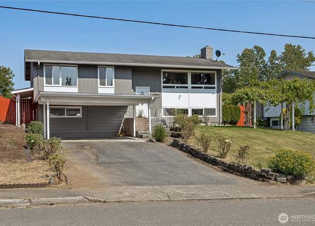 Property at 29126 23rd Pl S, Federal Way, WA 98003, 5 beds, 2.5 baths