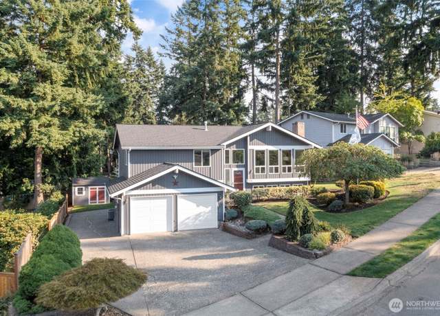 Property at 114 Vashon Ave SE, Renton, WA 98059, 4 beds, 3 baths