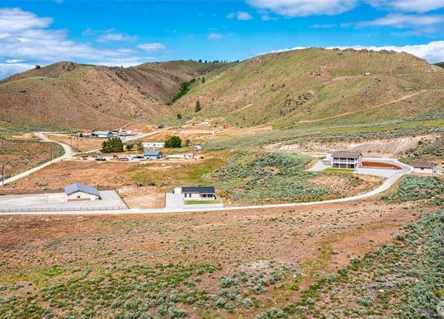 Property at 10 Spring Canyon Rd, Orondo, WA 98843, 4 beds, 3 baths