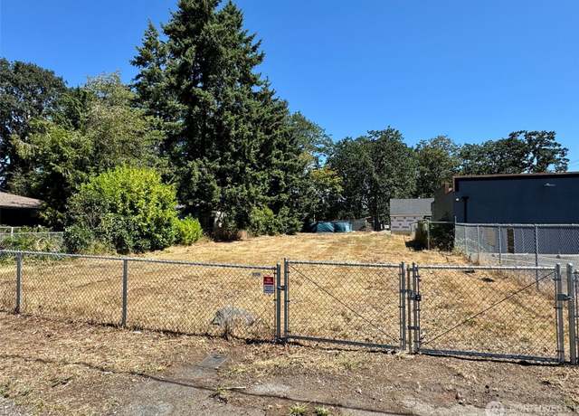 Property at 8209 Maple St SW, Lakewood, WA 98498