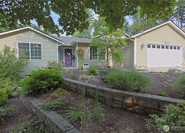 Property at 17538 Loop Ln SE, Yelm, WA 98597, 3 beds, 2 baths