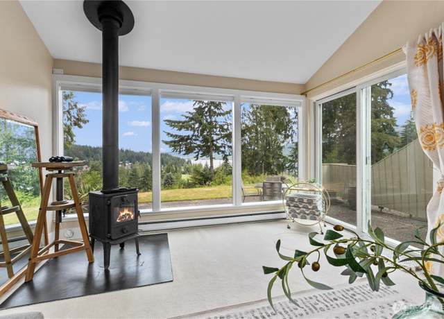 Property at 22 Marigold Dr #13, Bellingham, WA 98229, 2 beds, 1 bath