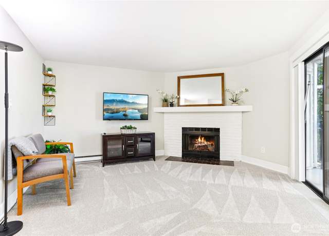 Property at 12505 NE 116th St Unit A26, Kirkland, WA 98034, 1 bed, 1 bath