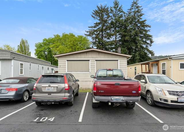 Property at 210 37th Ave SE #2, Auburn, WA 98002, 2 beds, 2 baths