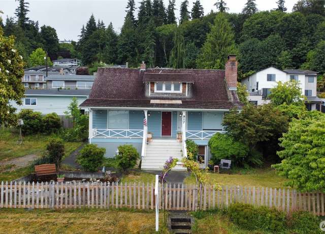 Property at 917 5th St, Mukilteo, WA 98275, 4 beds, 2 baths