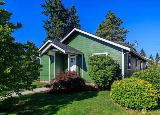 Property at 1708 Walnut St, Everett, WA 98201, 3 beds, 2 baths