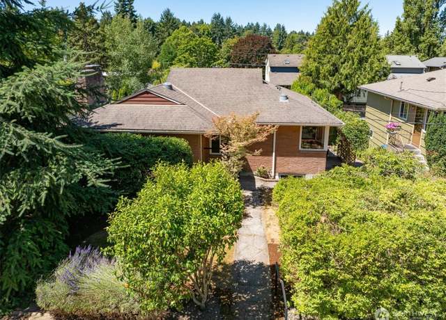 Property at 9743 46th Ave NE, Seattle, WA 98115, 4 beds, 1.5 baths