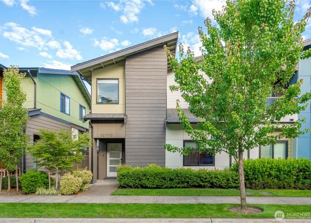 Property at 32770 Madrona Ave SE, Black Diamond, WA 98010, 3 beds, 2.5 baths