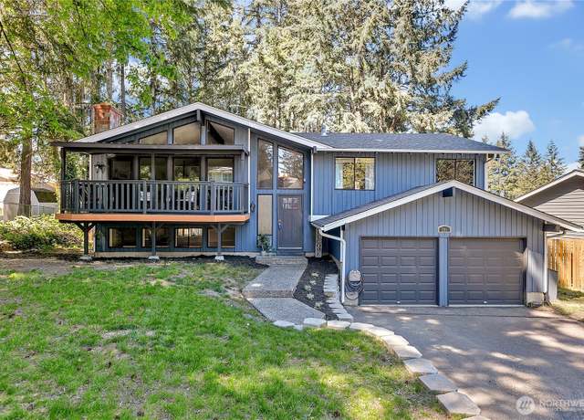 Property at 791 NE Pinecrest Dr, Bremerton, WA 98311, 4 beds, 2.5 baths