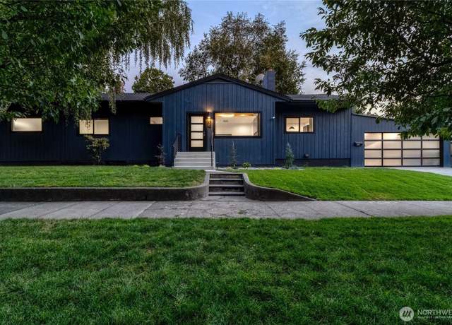 Property at 830 Hobson St, Walla Walla, WA 99362, 3 beds, 2 baths