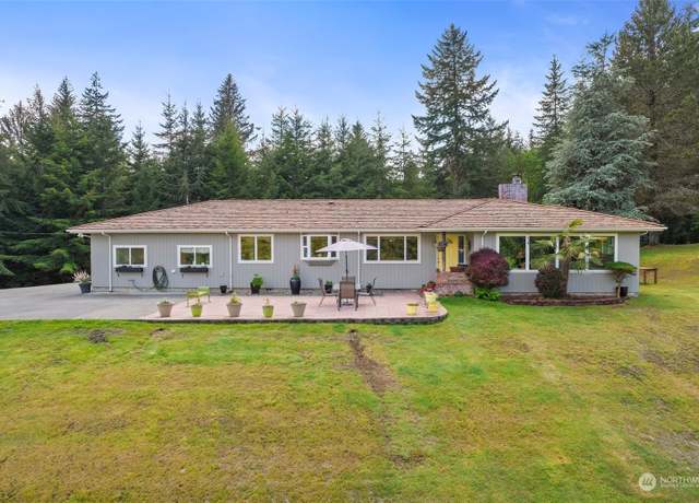 Property at 245 Joe Rockey Rd, Raymond, WA 98577, 3 beds, 2.5 baths