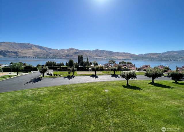 Property at 100 Lake Chelan Shores Dr Unit 15-8J, Chelan, WA 98816, 3 beds, 3 baths