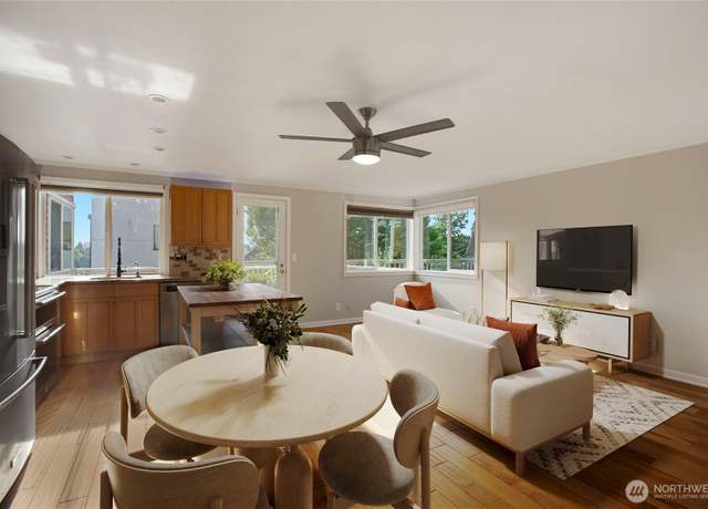 Property at 2400 E Howell St Unit G, Seattle, WA 98122, 2 beds, 1 bath
