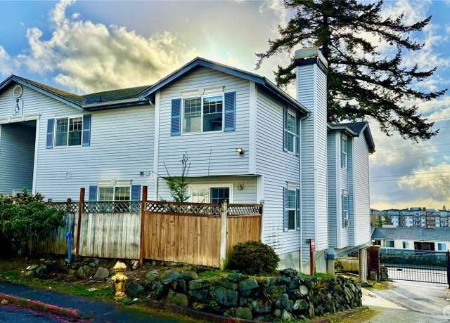 Property at 1160 Monroe Ave NE Unit 2A, Renton, WA 98056, 3 beds, 2.5 baths