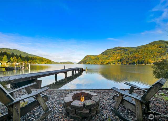 Property at 3838 S Bay Dr, Sedro Woolley, WA 98284, 4 beds, 4 baths