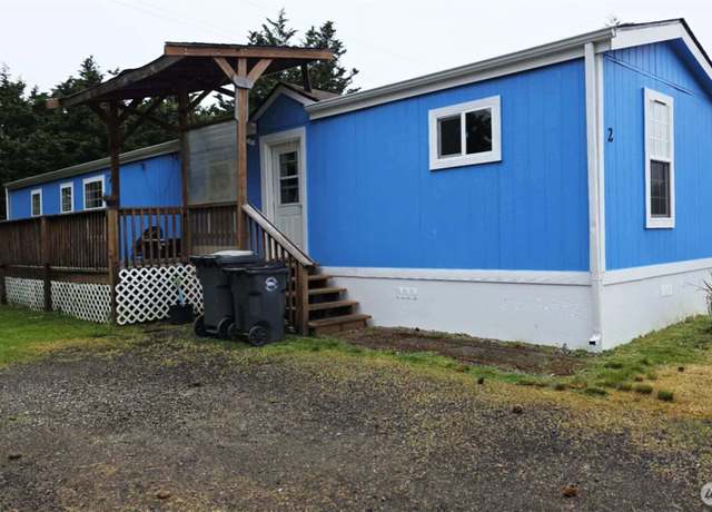 Property at 1900 Broadway Ave #2, Hoquiam, WA 98550, 2 beds, 2 baths