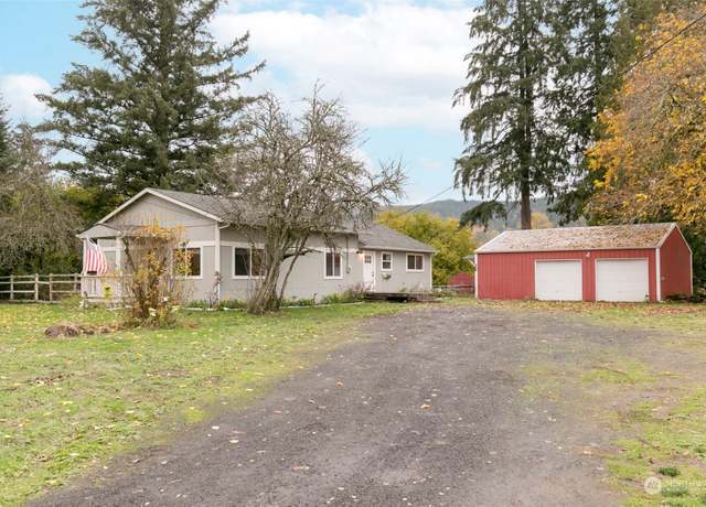 Property at 2316 Larsen Ln SW, Castle Rock, WA 98611, 3 beds, 1 bath