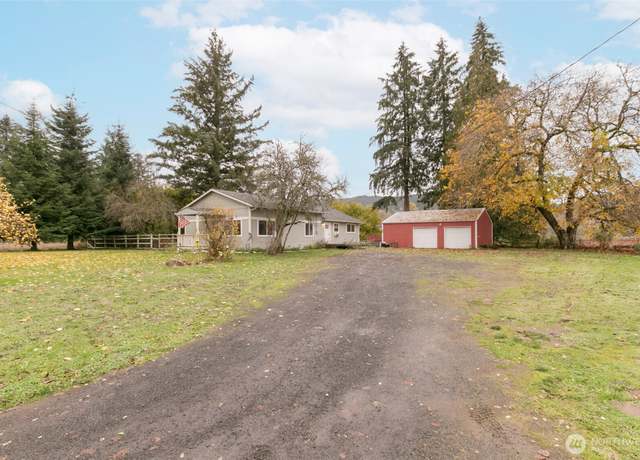 Property at 2316 Larsen Ln SW, Castle Rock, WA 98611, 3 beds, 1 bath