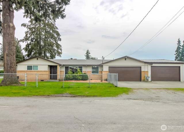 Property at 218 12th St NW, Puyallup, WA 98371, 3 beds, 1.5 baths