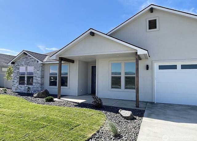Property at 202 E Ian Ave, Ellensburg, WA 98926, 3 beds, 2.5 baths