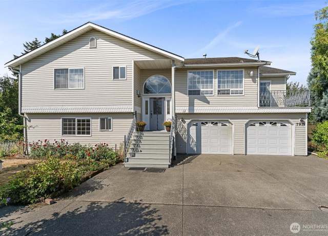 Property at 7919 Renton Ave S, Seattle, WA 98118, 5 beds, 4 baths