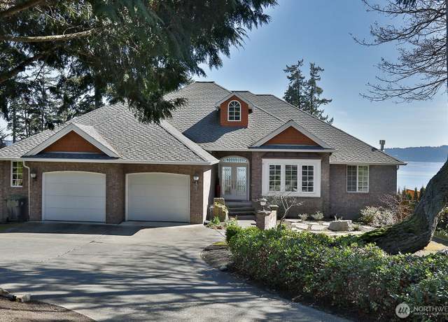 Property at 2607 North Bluff Rd, Greenbank, WA 98253, 2 beds, 2.5 baths