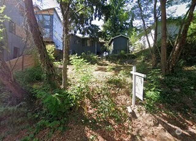 Property at 14015 Lenora Pl N, Seattle, WA 98133