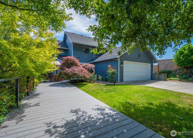 Property at 3217 48th Ave SW, Seattle, WA 98116, 5 beds, 3.5 baths