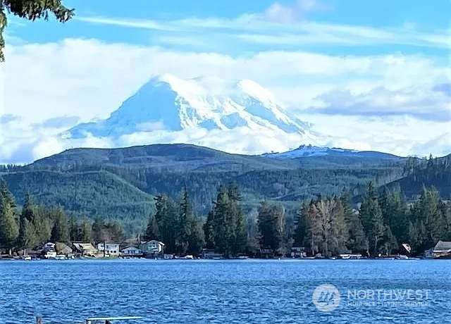 Property at 11512 Clear Lake North Rd E, Eatonville, WA 98328, 3 beds, 3.5 baths