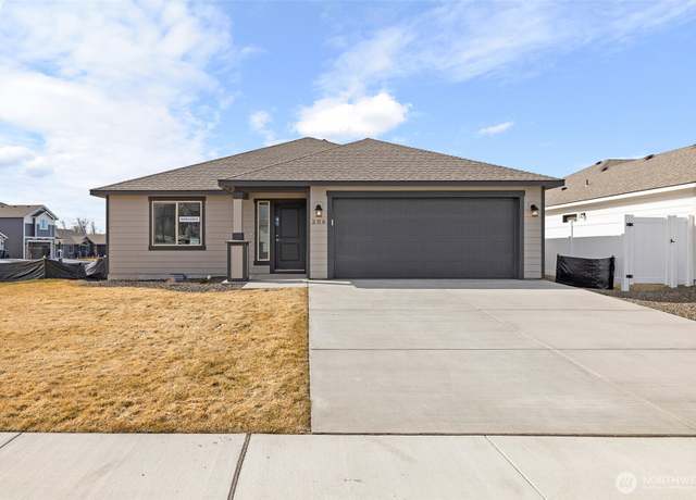 Property at 206 N Lessor Lp, Moses Lake, WA 98837, 3 beds, 2 baths