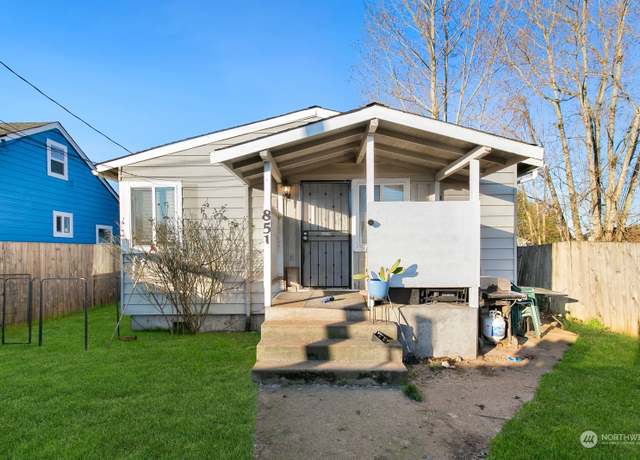 Property at 851 1st Ave N, Kent, WA 98031, 2 beds, 2 baths
