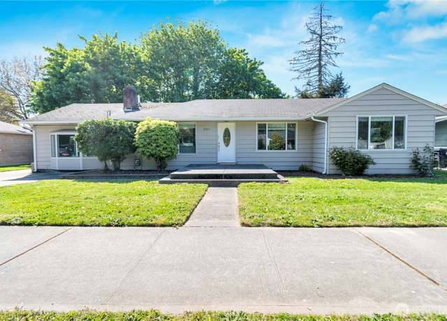 Property at 2107 Boulevard Rd SE, Olympia, WA 98501, 3 beds, 1.5 baths