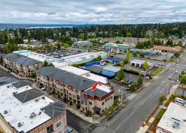 Property at 4020 NE 3rd Pl Unit B, Renton, WA 98056, 2 beds, 2.5 baths