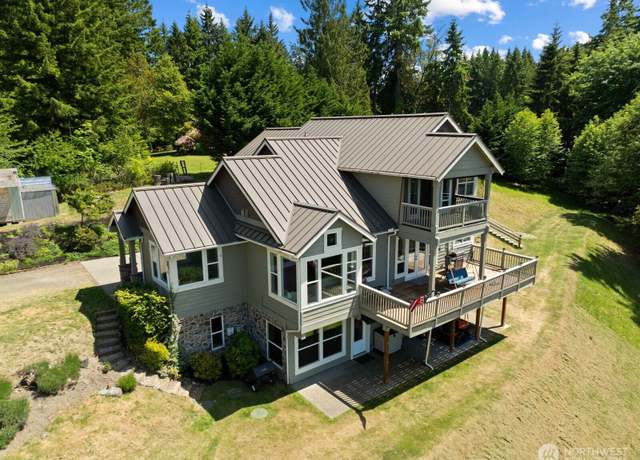 Property at 5675 E Hillcrest Dr, Port Orchard, WA 98366, 3 beds, 3.5 baths