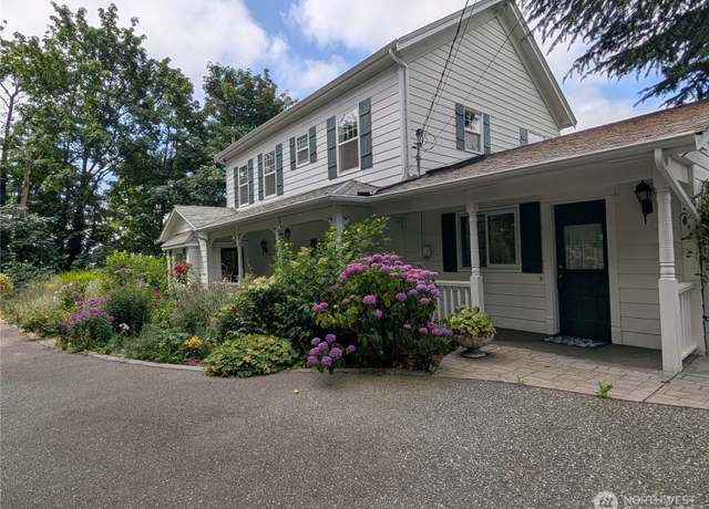 Property at 405 S 7th, Mount Vernon, WA 98274, 4 beds, 2.5 baths