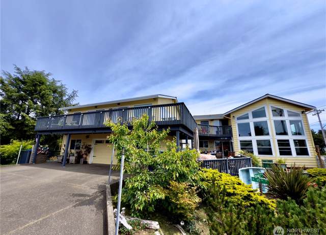 Property at 200 Ocean Lake Way NW, Ocean Shores, WA 98569, 4 beds, 4 baths