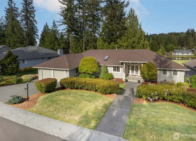 Property at 211 Greenview Ln, Port Ludlow, WA 98365, 3 beds, 2.5 baths