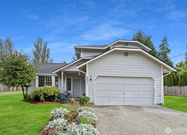 Property at 8621 NE 141st St, Kirkland, WA 98034, 4 beds, 3 baths