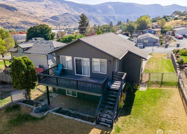 Property at 260 Chestnut St, Chelan Falls, WA 98817, 3 beds, 2 baths