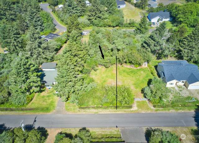 Property at 136 Jib St NW, Ocean Shores, WA 98569