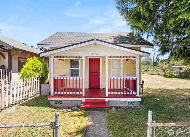 Property at 1330 Central Blvd, Centralia, WA 98531, 3 beds, 1 bath